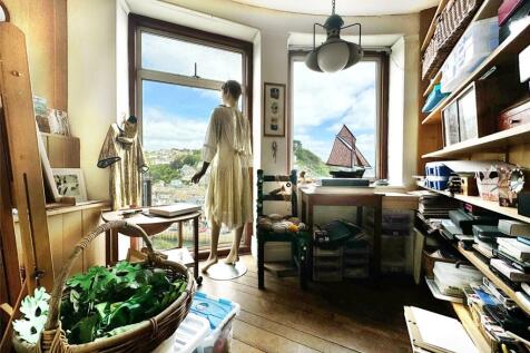 Bedroom/Study
