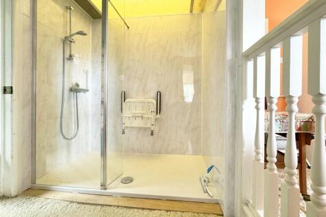 Master En-Suite
