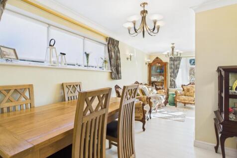 Dining Area/Lounge
