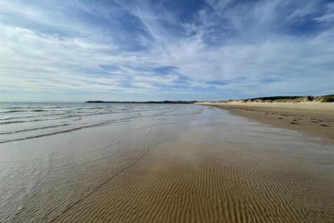 Llanddwyn Beach