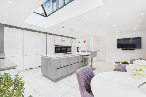 Dining Kitchen/Family Room