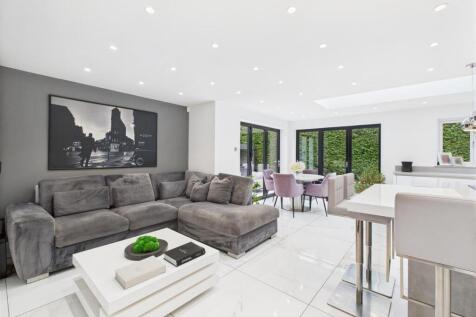 Dining Kitchen/Family Room