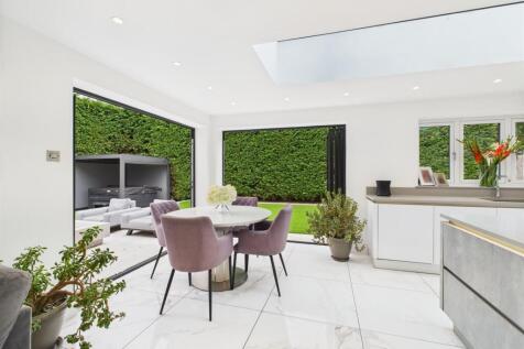 Dining Kitchen/Family Room