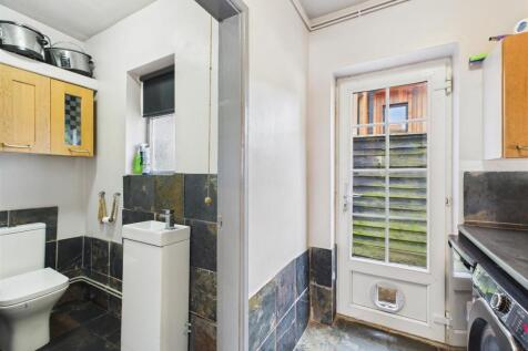Utility Room/WC