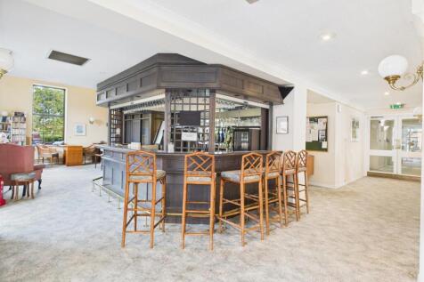 Common Area (Bar)