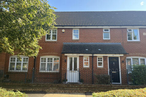 3 Bedroom Terraced for Sale