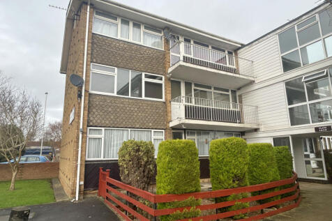 2 Bedroom Ground Floor Flat for Sale
