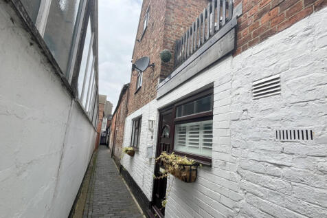3 Bedroom Cottage for Sale