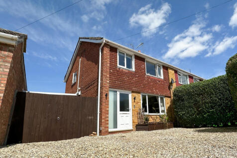 3 Bedroom Semi Detached for Sale