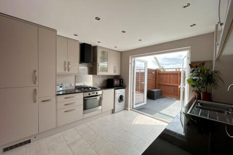 3 Bedroom Duplex Apartment for Sale