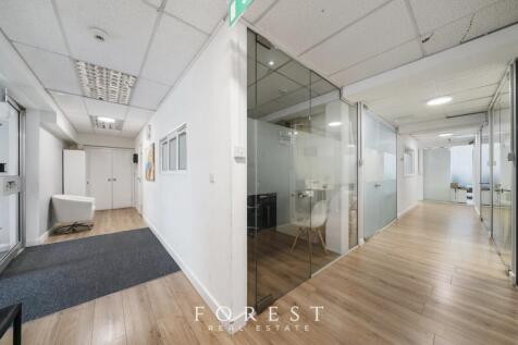 105109 Sumatra Road NW6 1PL8.jpg
