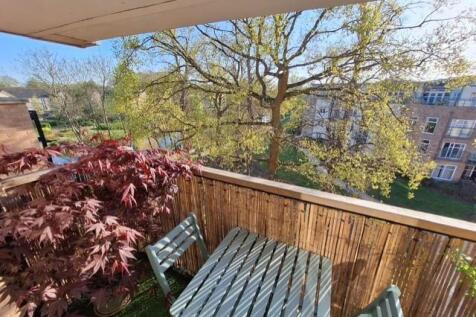 85 MWC Balcony.jpg