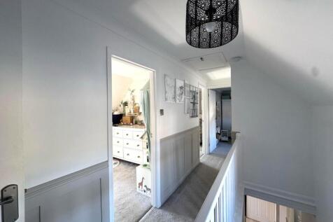 Galleried landing