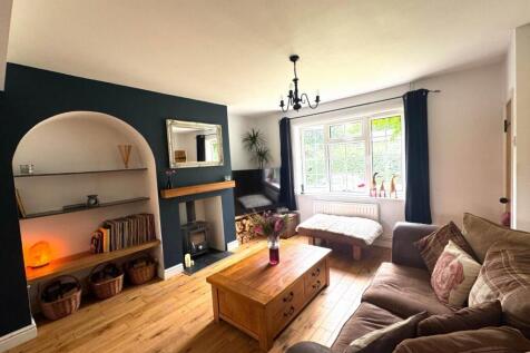 Sitting room/Dining room