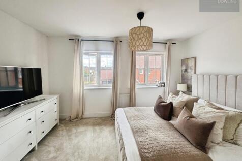 pbox-bedroom-331242.jpg