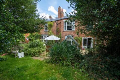 Latcham Dowling 33 Horslow Street Potton_MATTHEW P