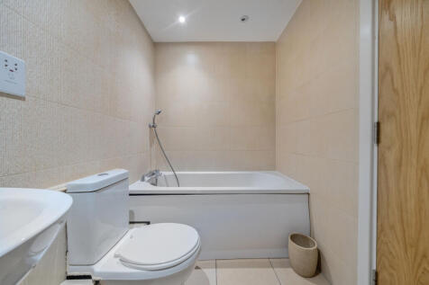 33-681cfa85a9169-...
