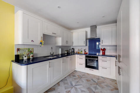 1290595-11-682c47...