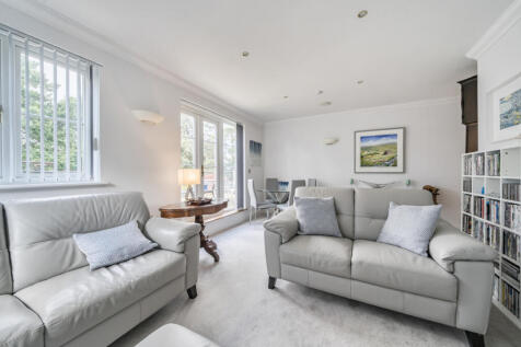 1348557-5-68bae35...