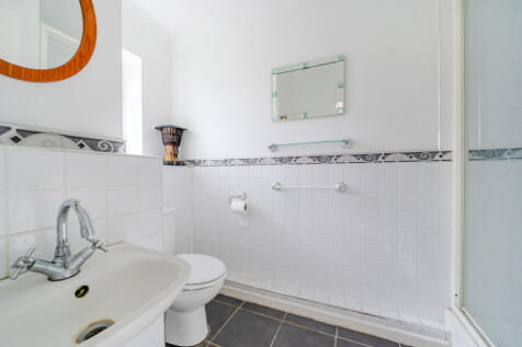 1363749-10-68e4f6...