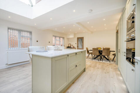 1365408-16-68e7ba...