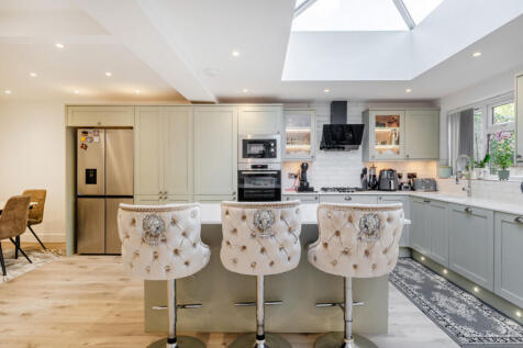 1365408-19-68e7ba...