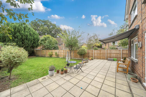 1365404-3-68e915b...