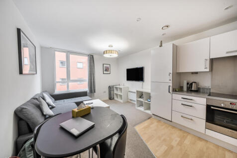 1359386-4-68e92c3...