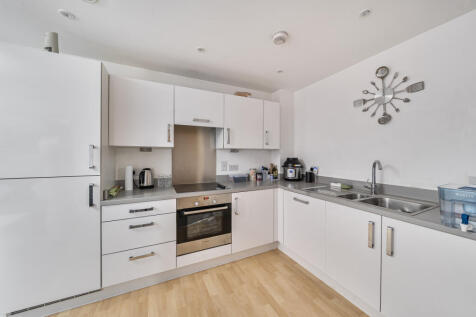 1359386-5-68e92c4...