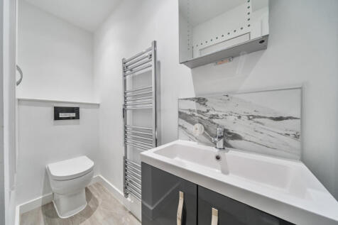 1377068-2-690b690...