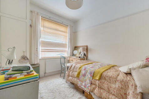 1365549-16-68f26e...