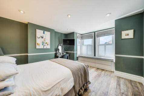 1372549-15-68fb78...