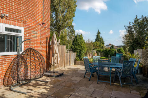 1372549-31-68fb79...