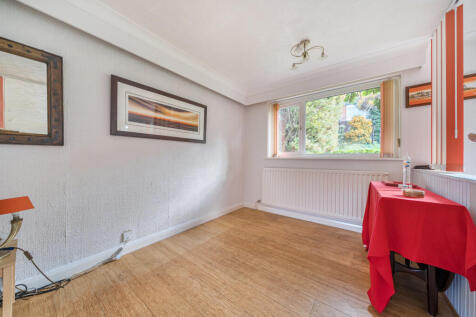 1372412-19-68ff95...