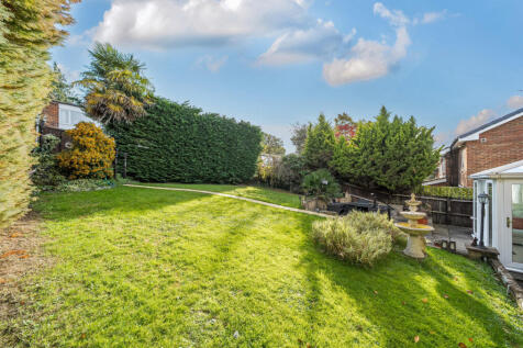 1372412-9-68ff918...