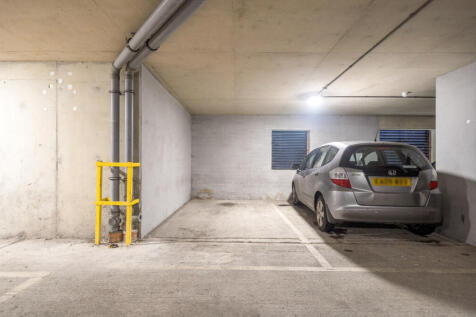 1374039-5-6904f8b...