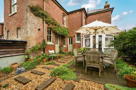 1372034-6-6904823...