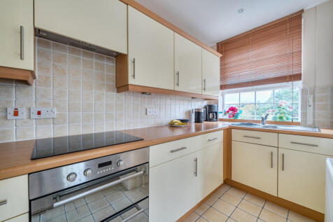 1375773-11-6904f1...