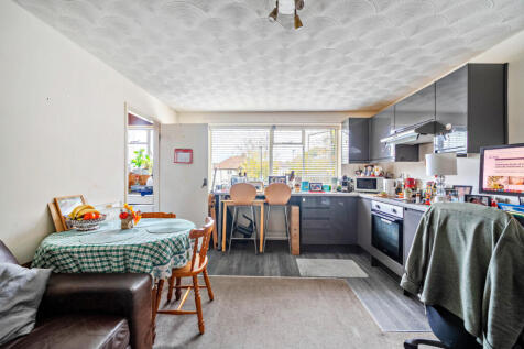 1376196-6-690c8e3...