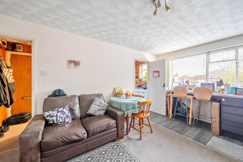 1376196-4-690c8e1...