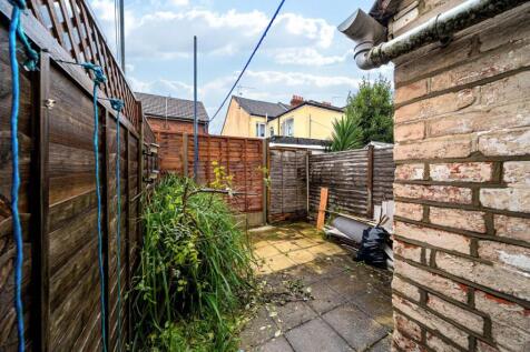 1380319-4-69170e2...