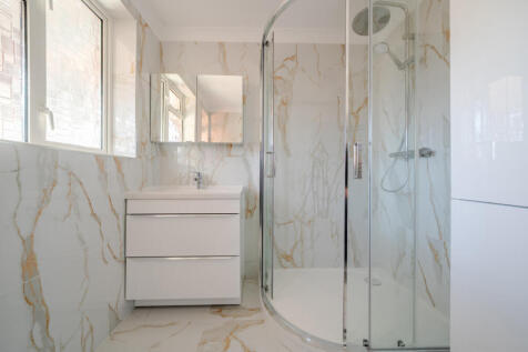 1382872-16-691b42...