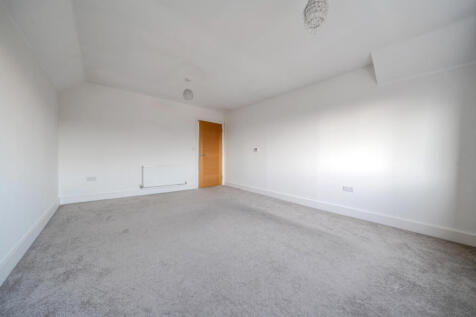 1380877-4-69121a7...