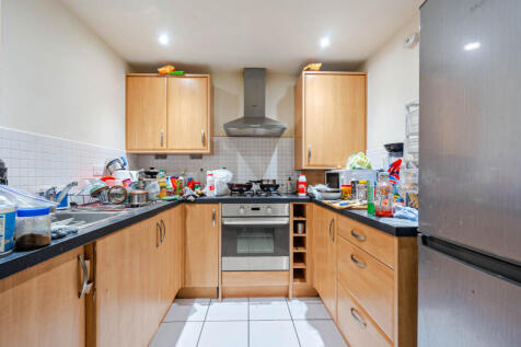 1375186-6-690e369...