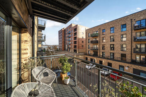 1383850-7-691efca...