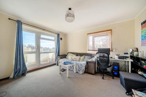 1383507-5-691f140...