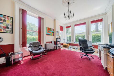 1296607-8-682f2e6...