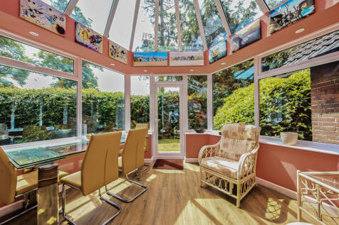 1296607-10-682f2e...