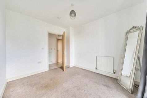 1347733-14-68b9b5...