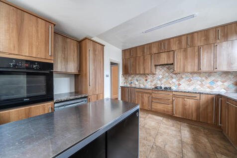 1387292-28-6932f8...